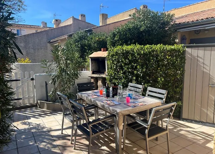 Village Occitan Magnifique T3 Mezzanine Proche Roquille Clim Et Wifi Cap D'agde アグド